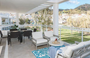 RIB2E- Light apartment with large terrace, Benahavis